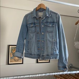 🛑 SOLD- Universal Thread • Basic Denim jacket